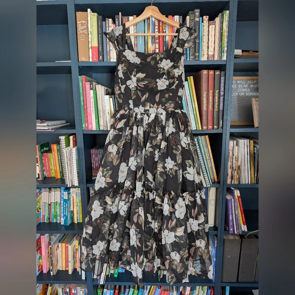 Ivy City Co I Feel Pretty in Magnolia - Picture 2 of 11